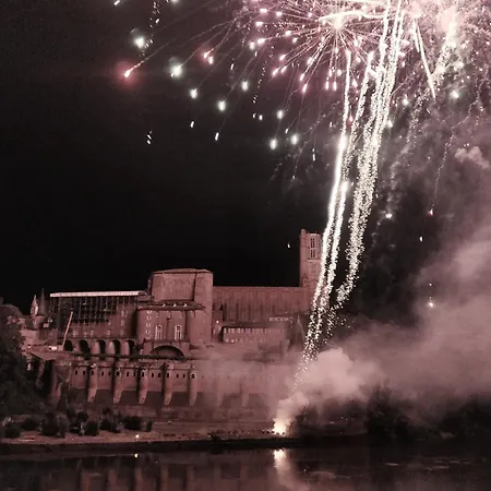 Maison Tendat アパート アルビ